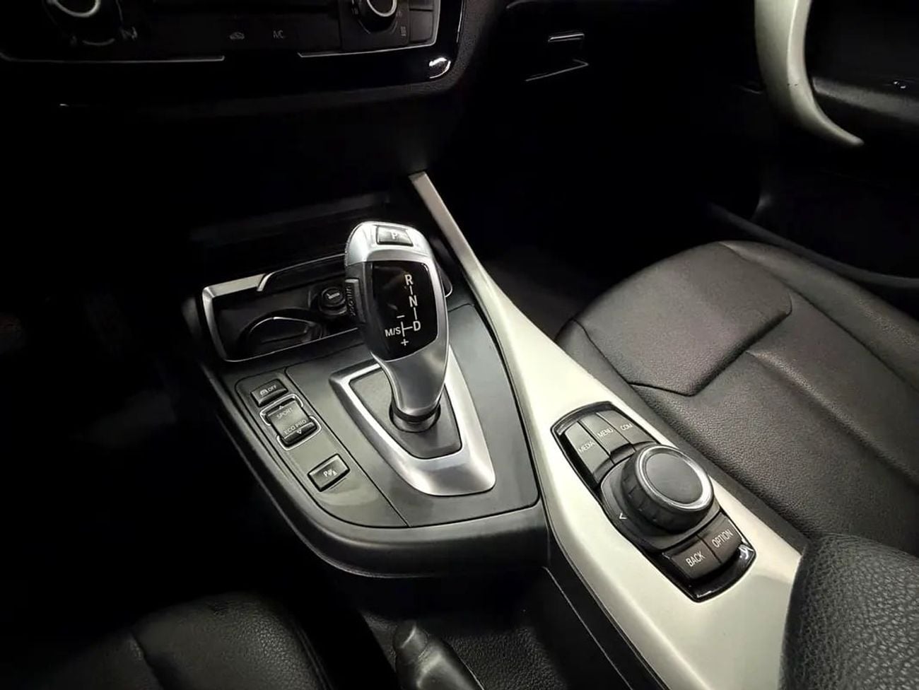 بي أم دبليو 120i M Sport 2.0L