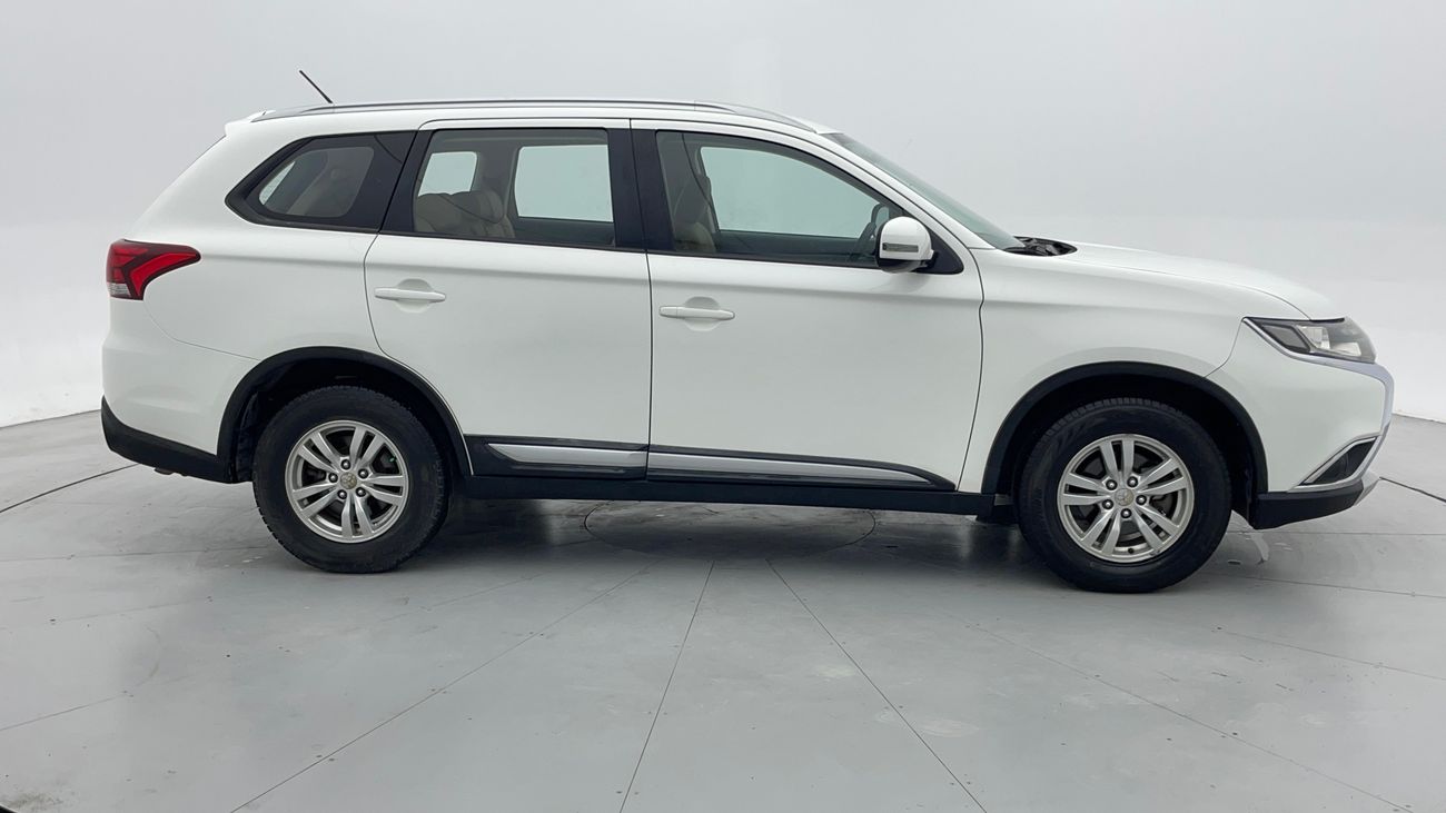 ميتسوبيشي آوتلاندر GLX BASIC 2.4 | بدون دفعة مقدمة | اختبار قيادة مجاني للمنزل