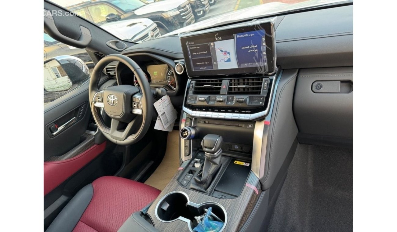 تويوتا لاند كروزر Toyota Land Cruiser VXR 3.5 Twin Turbo Engine Petrol Black color interior red