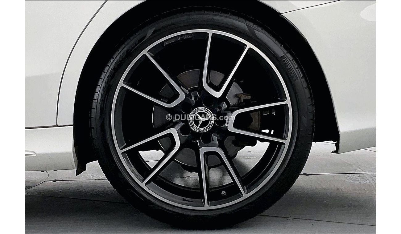 Mercedes-Benz C 200 Premium (AMG Line)