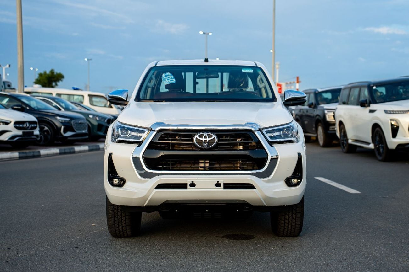 تويوتا هيلوكس 2026 Toyota Hilux  SR5 D/C  (4.0 L) 4X4