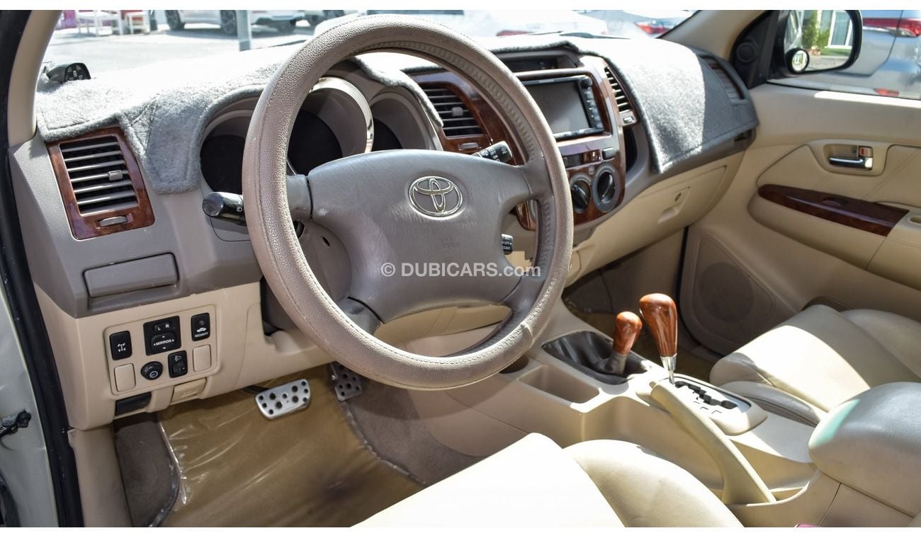 Toyota Fortuner SR5 4.0 V6