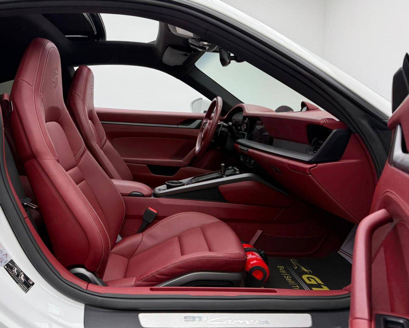 Porsche 911 Carrera 3.0L (380 HP) Coupe 2020 Porsche 911 Carrera, Warranty, Full Porsche Service History, Very L