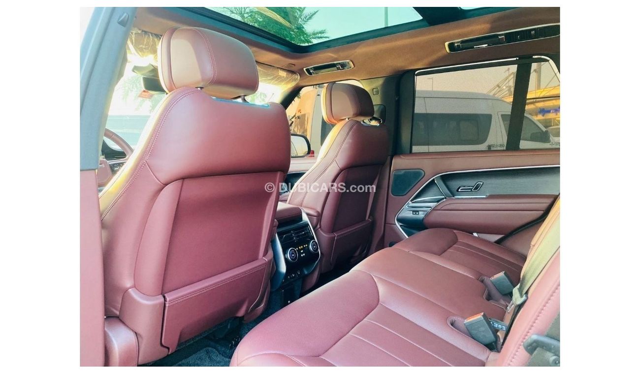 Land Rover Range Rover GCC SPEC UNDER WARRANTY AND SERVICE CONTRACT