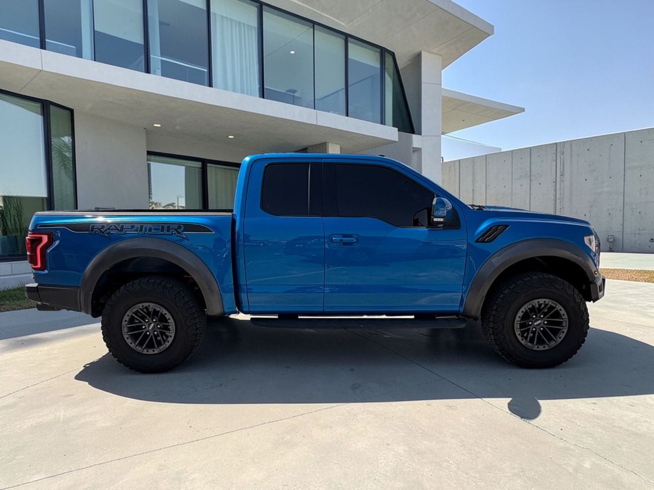 Ford F 150 Raptor FORD F-150 RAPTOR | 2020 | GCC SPECS | 3.5L V6 4WD | AED 195,000 | AED 3,120 PM