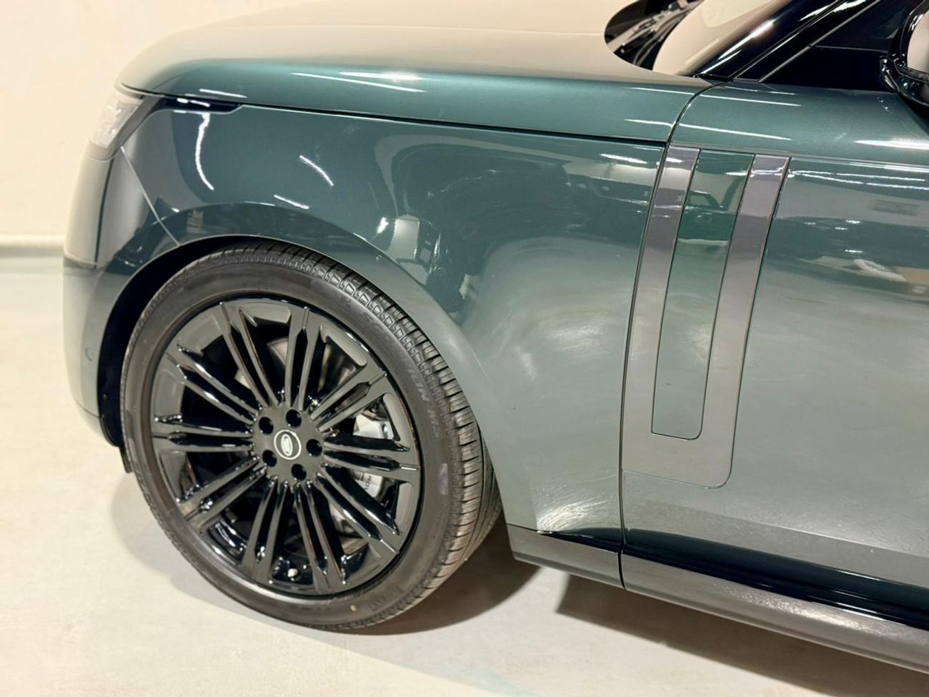 لاند روفر رينج روفر P530 SE