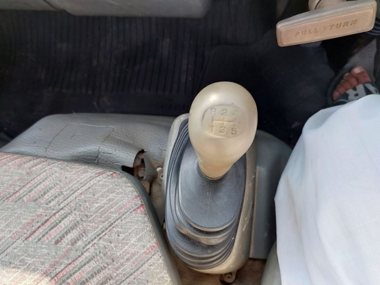 ميتسوبيشي فوسو كانتير MITSUBISHI CANTER TRUCK RHD 1997 MODEL 4.5 L DIESEL MANUAL(PM31017)