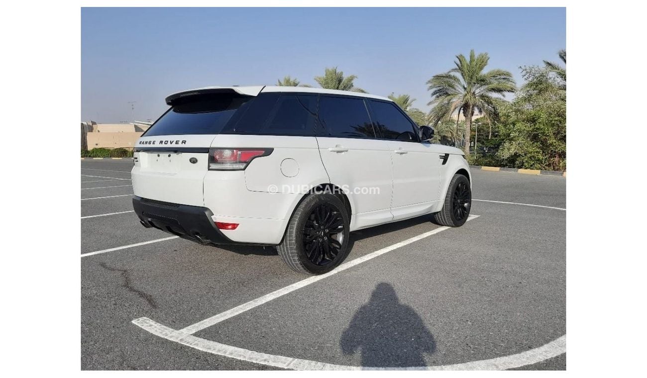 Land Rover Range Rover Sport RANGE ROVER SPORT 2015 GCC very clean car accident free full