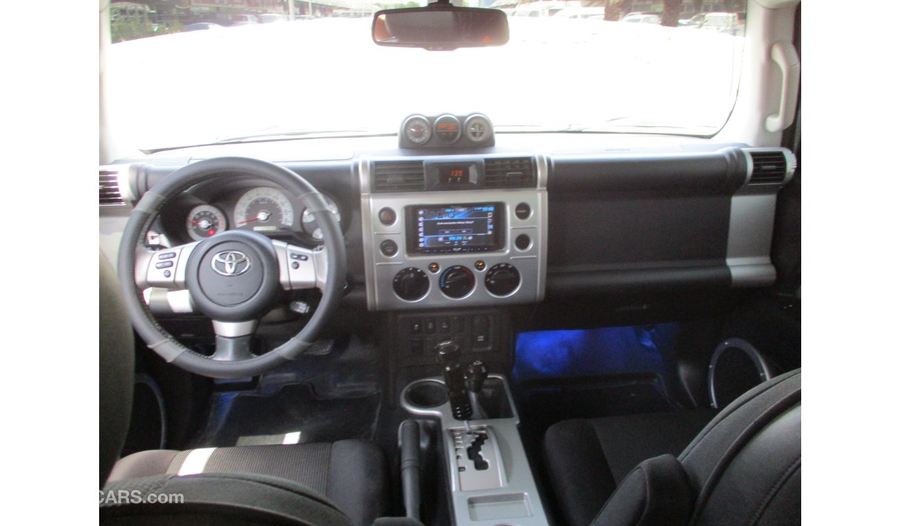 Toyota FJ Cruiser 2012 FULL OPTIONS ORIGINAL PAINTS