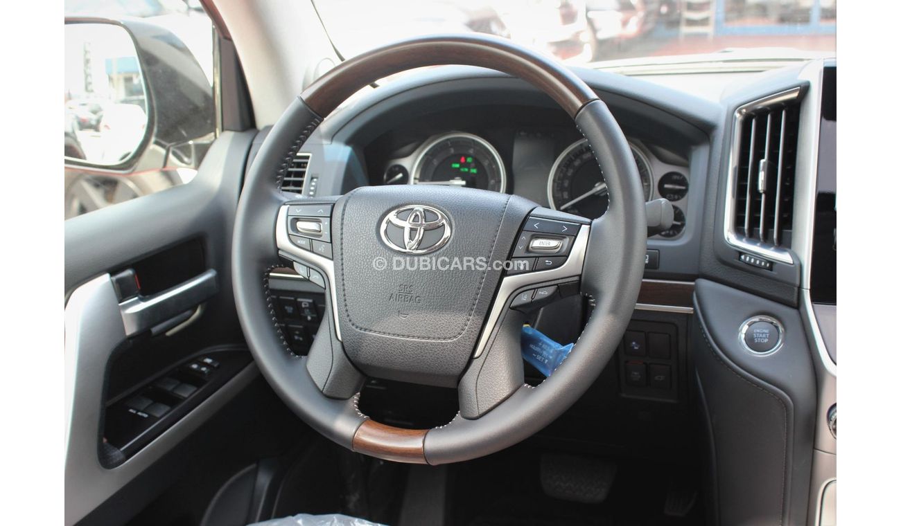 Toyota Land Cruiser VXR V8 5.7, GRAND TOURING, GCC, UNDER WARRANTY FROM LOCAL DEALER (Inclusive VAT)
