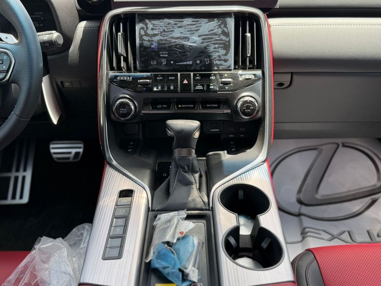 لكزس LX 600 F SPORT LEXUS LX600 3.5L twin turbo Model 2026