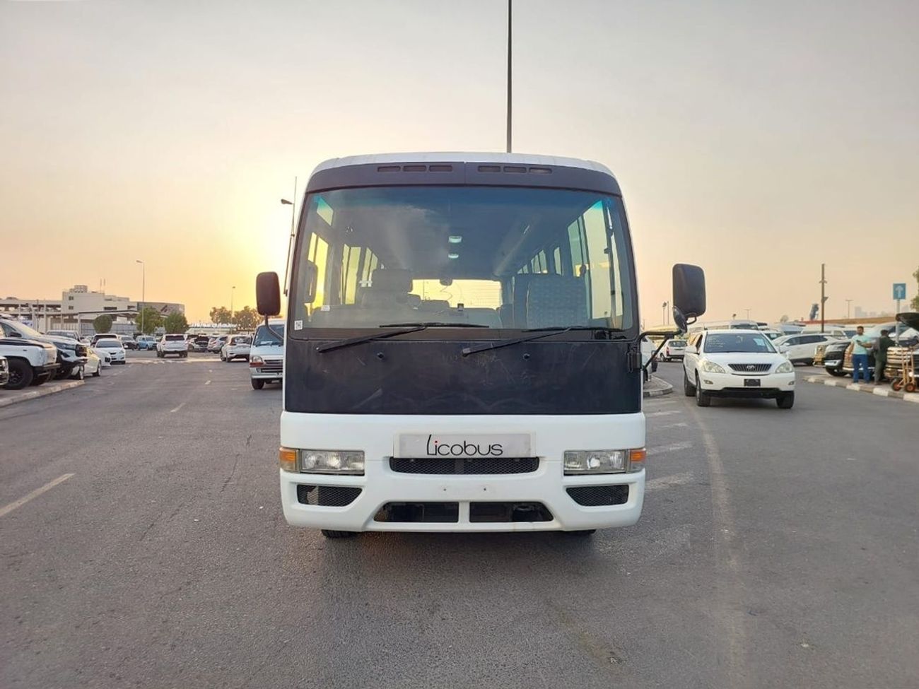 نيسان سيفيليان NISSAN CIVILIAN BUS RHD 2003 MODEL 4.2 L DIESEL AUTOMATIC(PM20191)