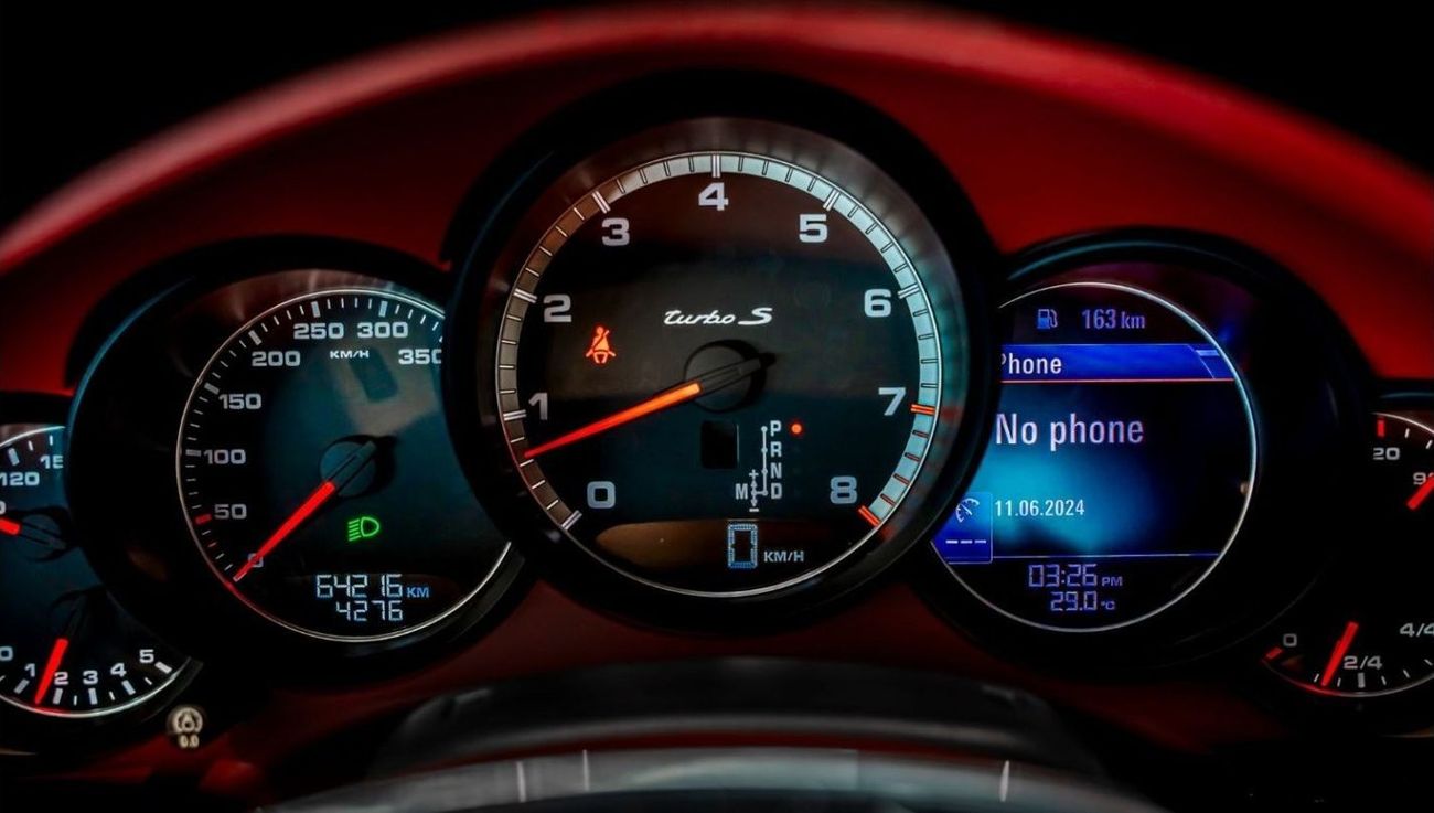 Porsche 911 2014 Porsche Turbo S, 2025 Porsche Warranty, Full Service History, Low KMs, GCC