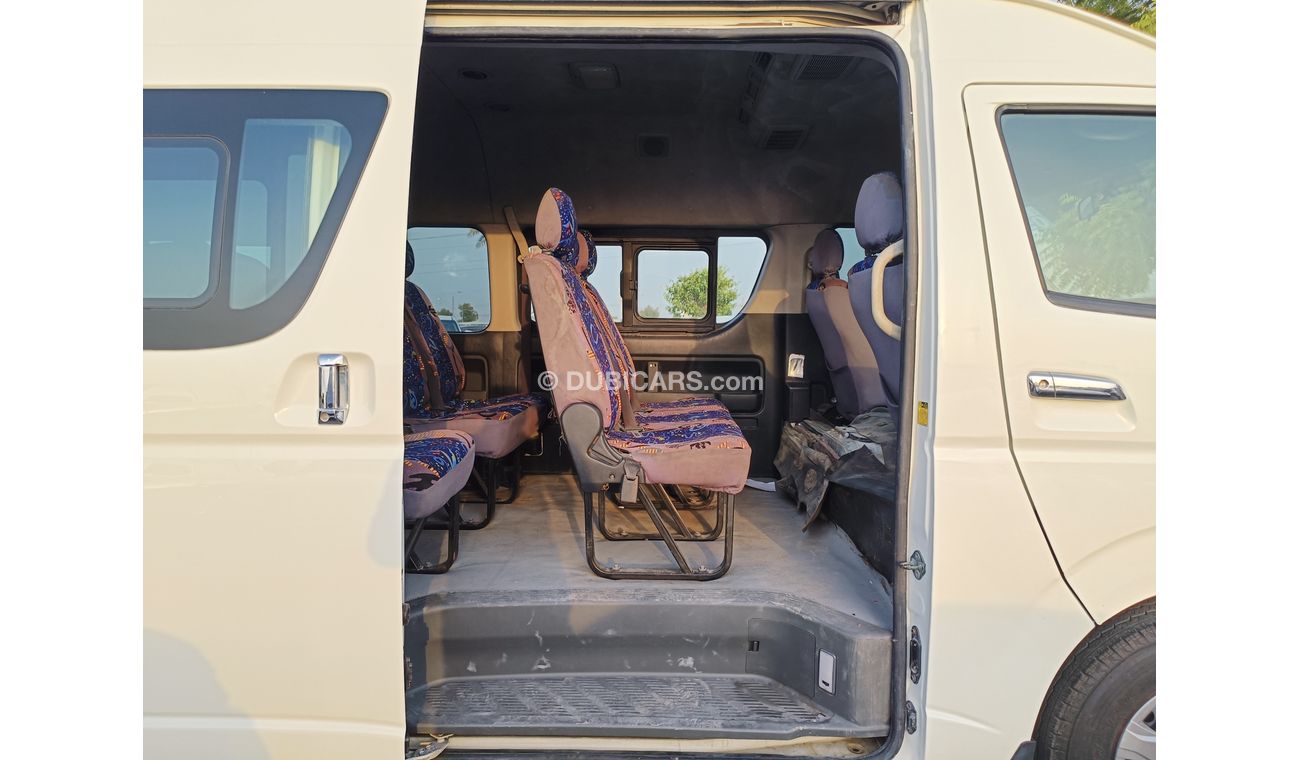 Toyota Hiace 2.7L Petrol / Manual Gear Box / Good Condition (CODE # 48022)