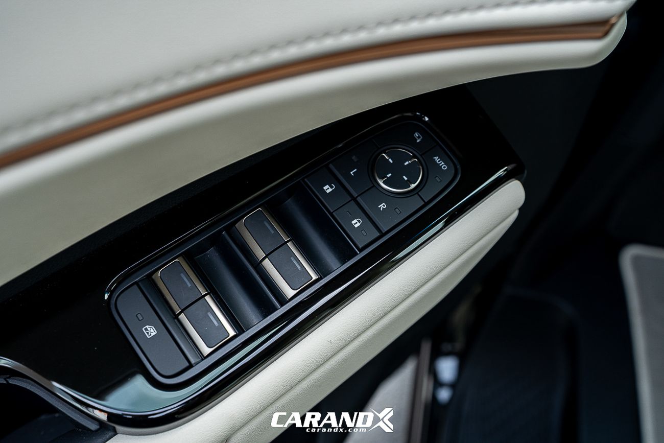 لكزس LM 350h Lexus LM 350H 2.5L Petrol Automatic Transmission 2025