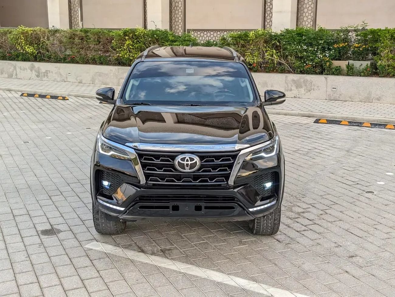 Toyota Fortuner EXR FACELIFTED GXR V6 GCC IN PERFECT CONDITION