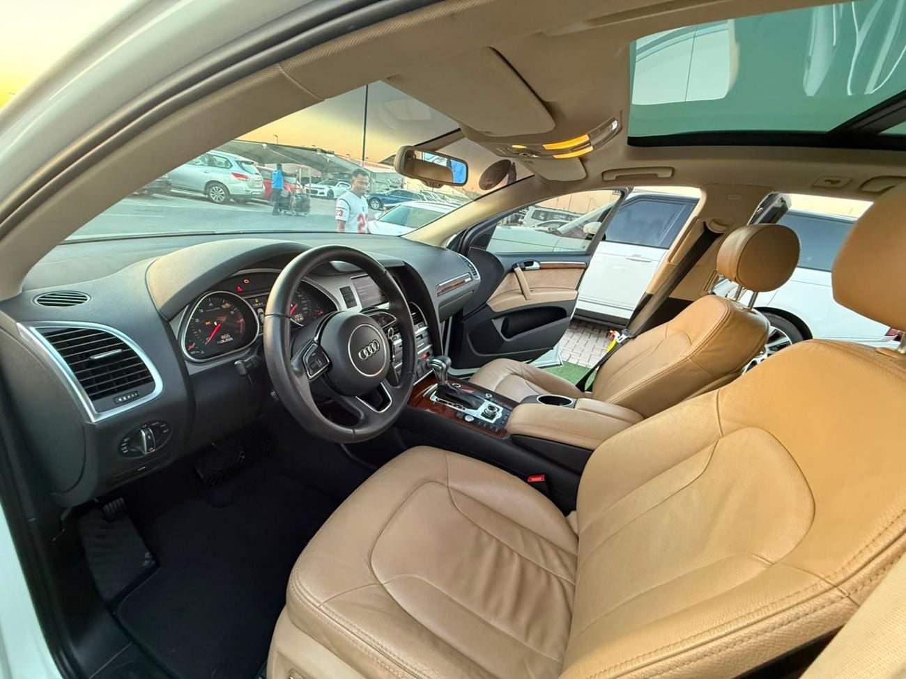 Audi Q7 panoramic sunroof, supercharged, first owner, two keys