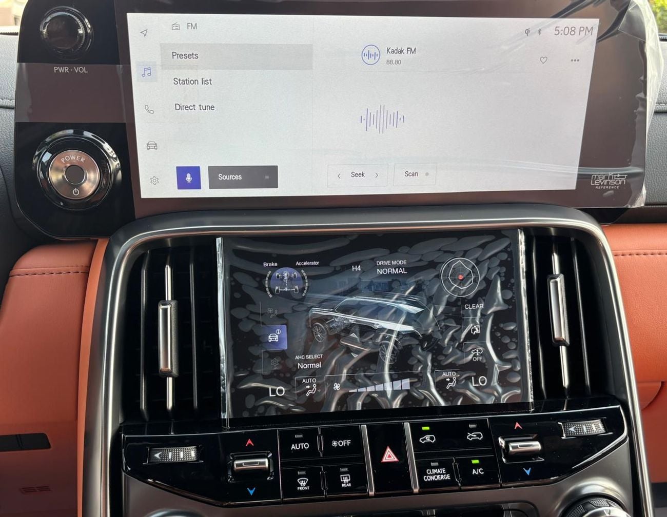 Lexus LX700h VIP