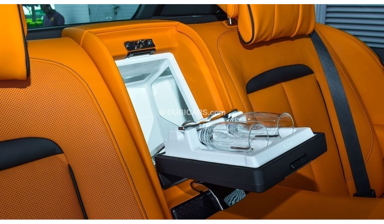 رولز رويس كولينان Rolls-Royce Cullinan Black Badge 2024