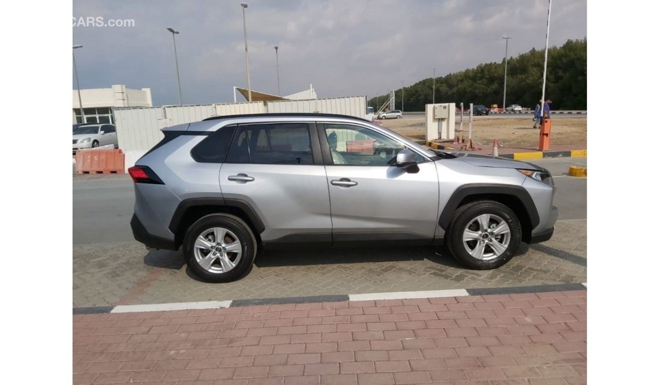 Toyota RAV4 XLE - sunroof  LIMITED