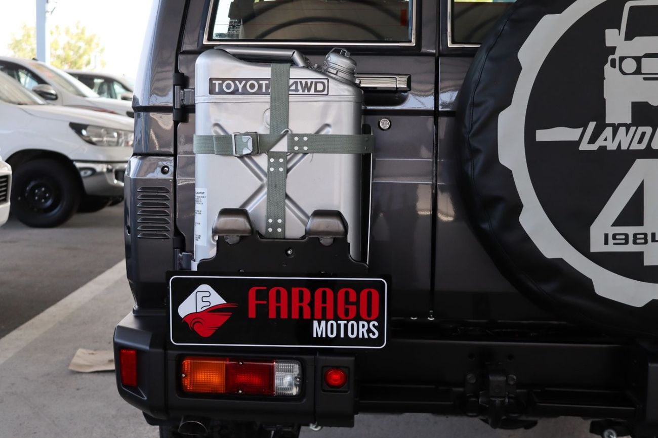 Toyota Land Cruiser 70 GRJ 71 4.0 V6 AUTOMATIC DIFF LOCK **EXPORT ONLY**التصدير فقط خارج الخليج**