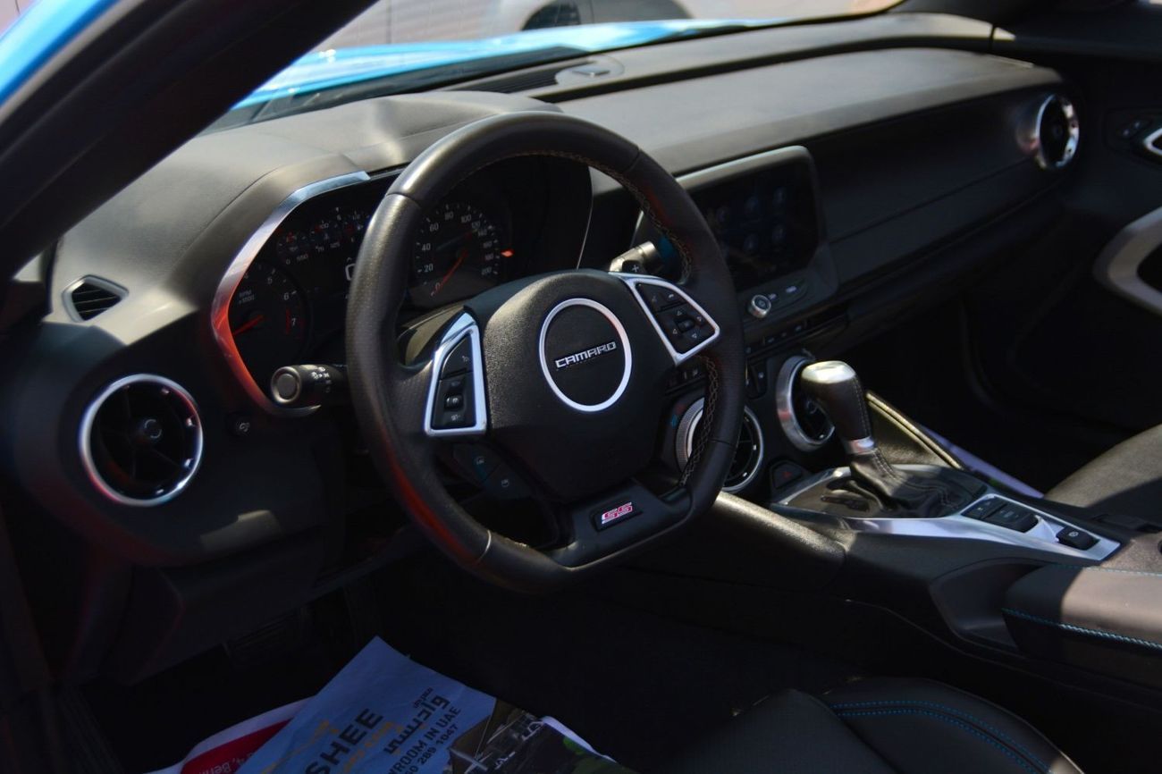 شيفروليه كامارو SS 6.2L Convertible READY TO USE  -- 6.2L CONVERTIBLE *RARE ATTRACTIVE COLOR