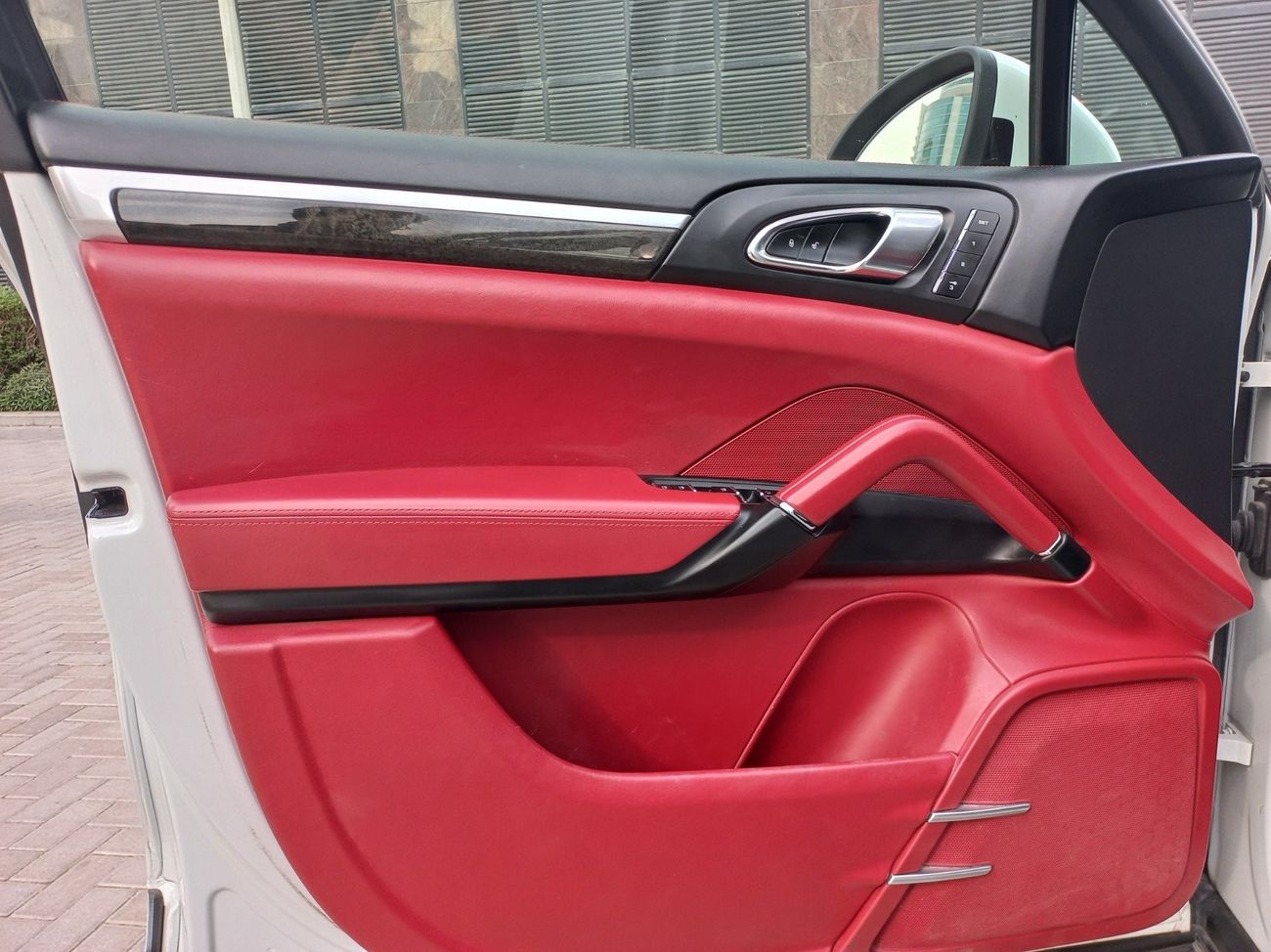 Used Porsche Cayenne Base 2014 for sale in Dubai 596115