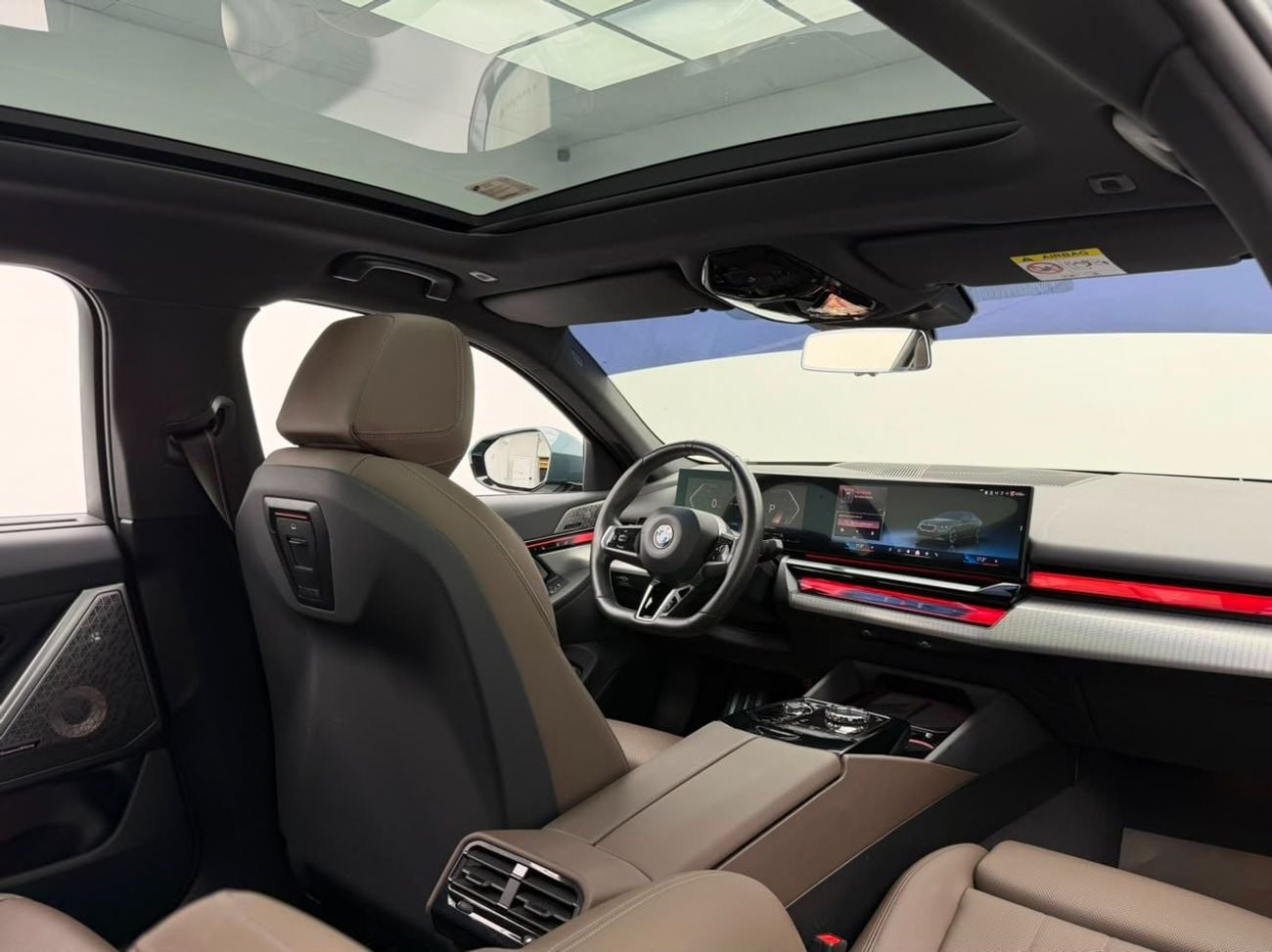 بي أم دبليو 520i M SPORT