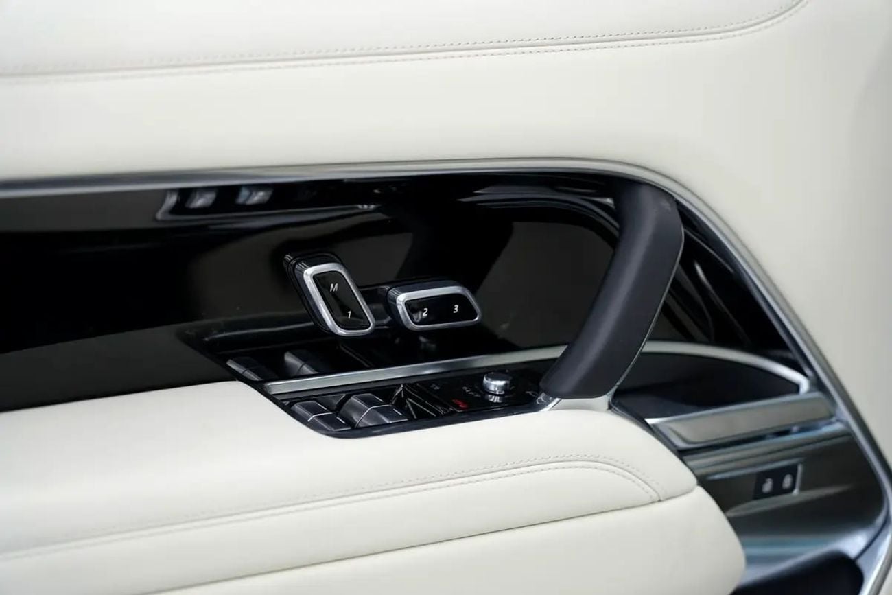 Land Rover Range Rover 2026 Range Rover Vogue HSE P400 | Export