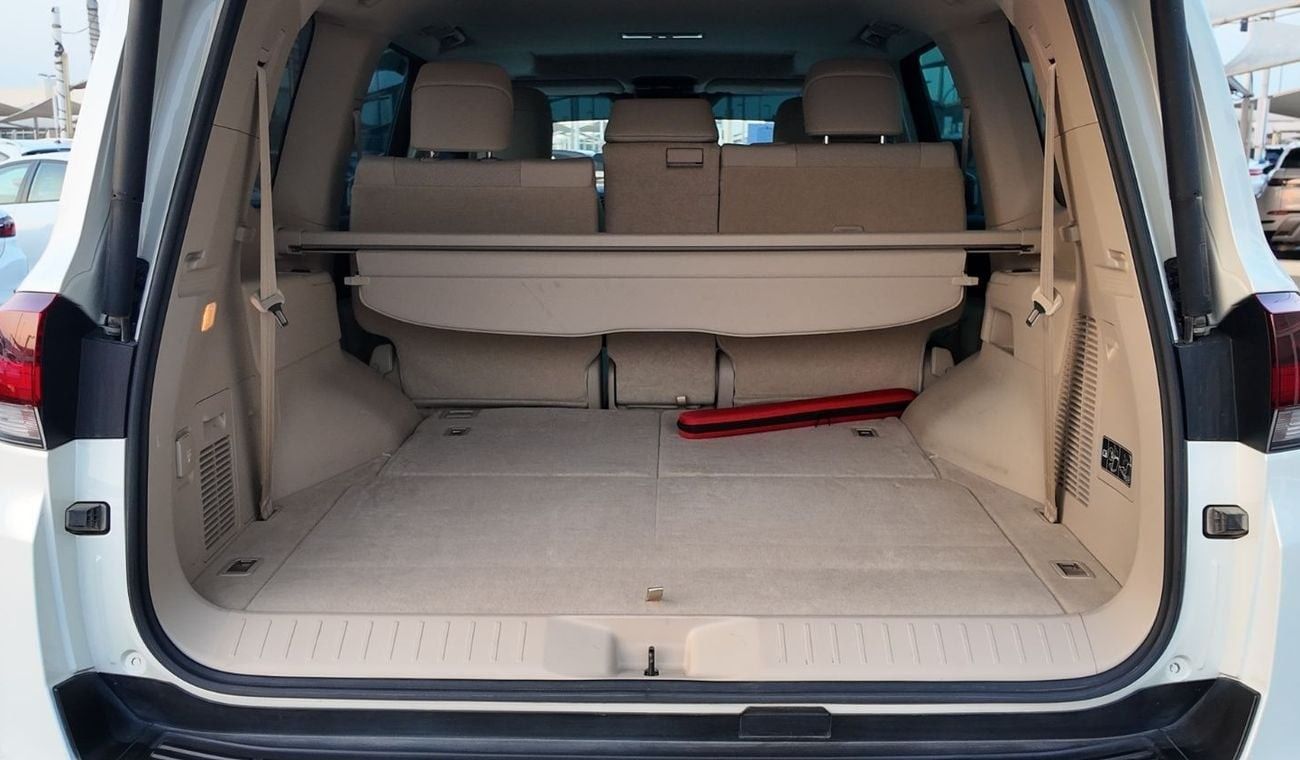 Toyota Land Cruiser GXR V6 4.0L || Full Service History Available | GCC | Zero Down payment support