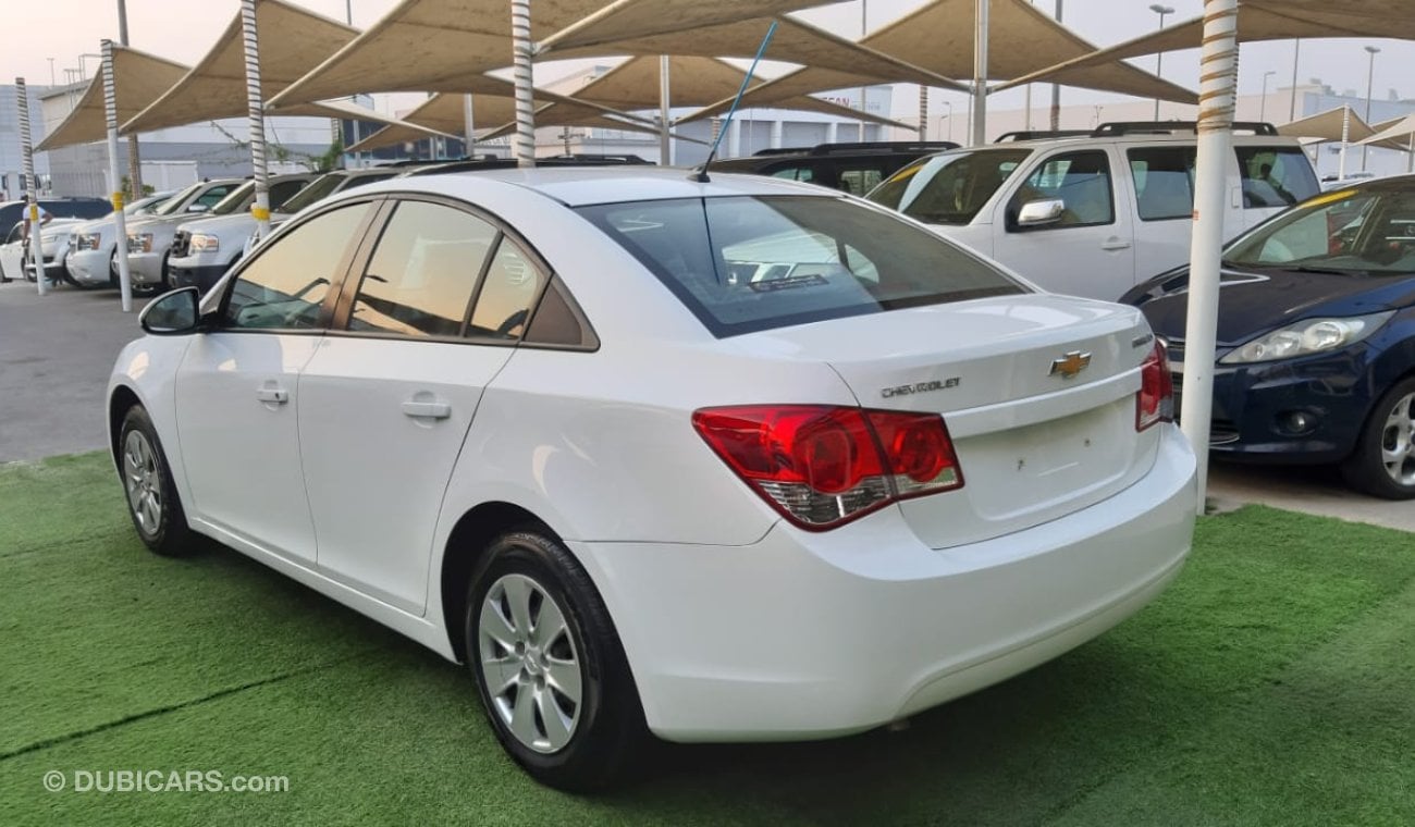 Chevrolet Cruze Car in excellent condition and in good condition