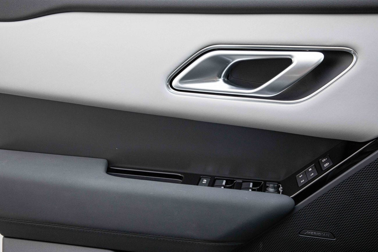 Land Rover Range Rover Velar Range Rover Velar SE R-Dynamic | 5,778 P.M | 0% Downpayment | Agency Warranty!