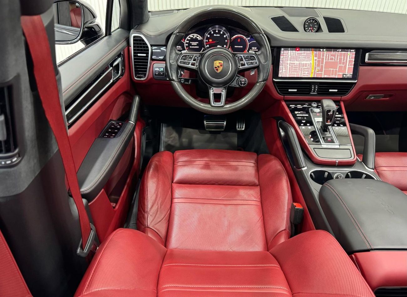 بورش كايان Turbo 4.0L (550 HP) 2019 Porsche Cayenne Turbo, Warranty, Full Porsche Service History, Carbon Fiber