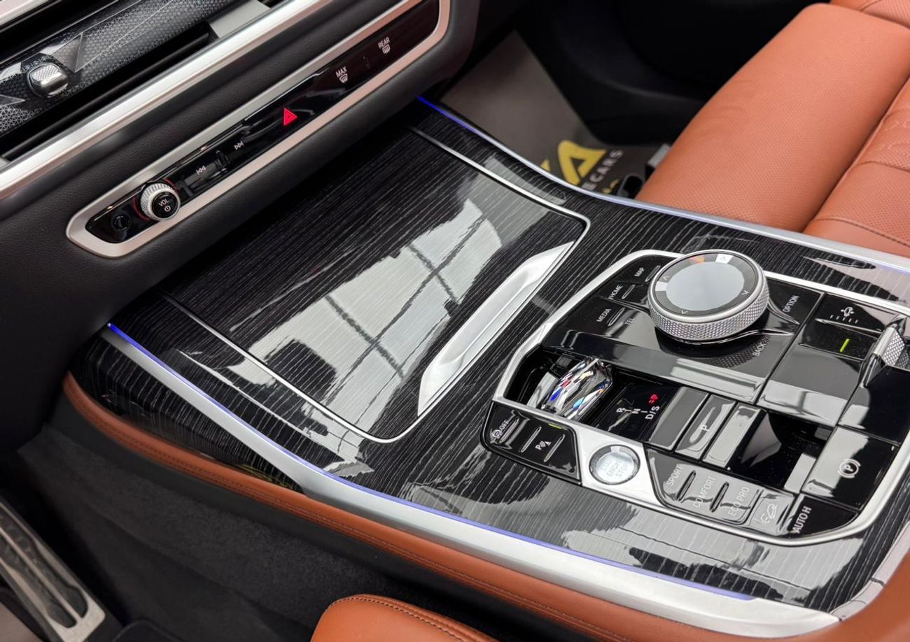 BMW X7 40i M Sport Pure 3.0L (335 HP) 2025 BMW X7 xDrive40i M-Sport Pro, 2030 BMW Warranty, 2030 BMW Servic