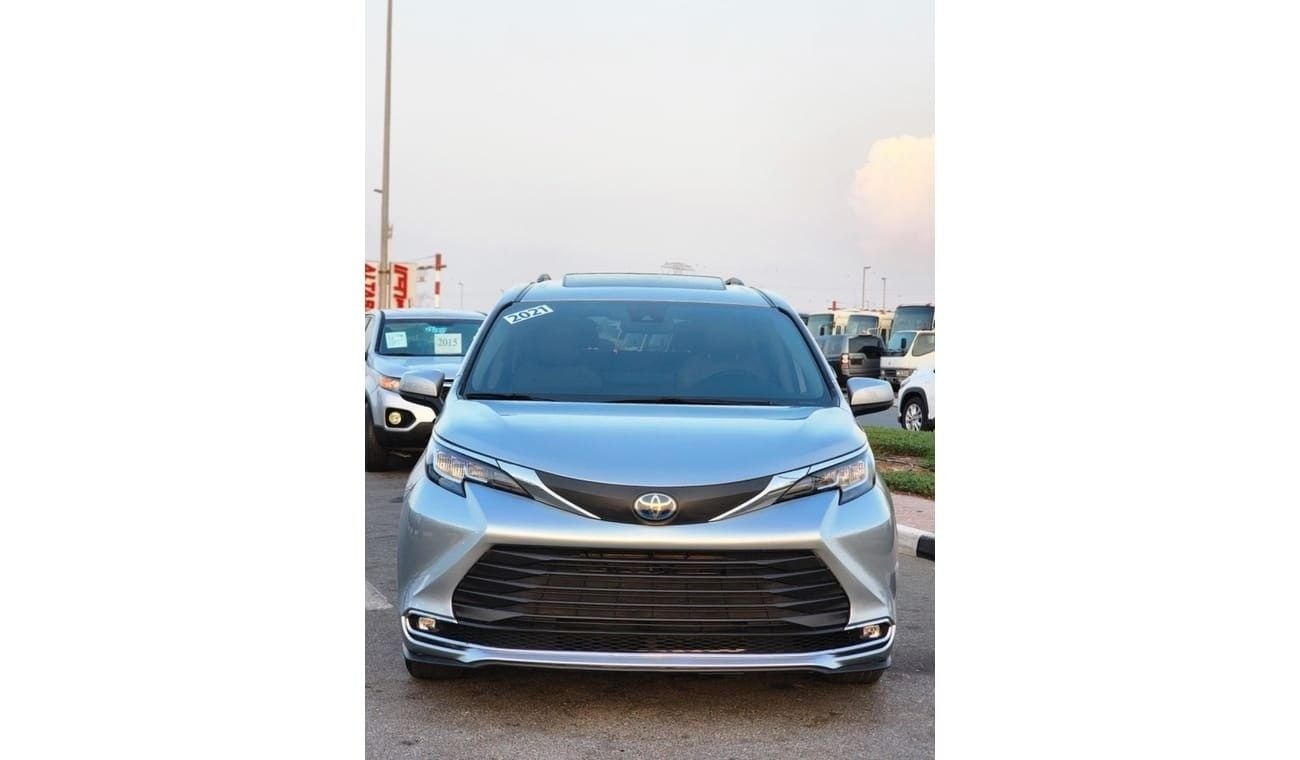 Toyota Sienna Hybrid TOYOTA Sienna XLE  Full Option