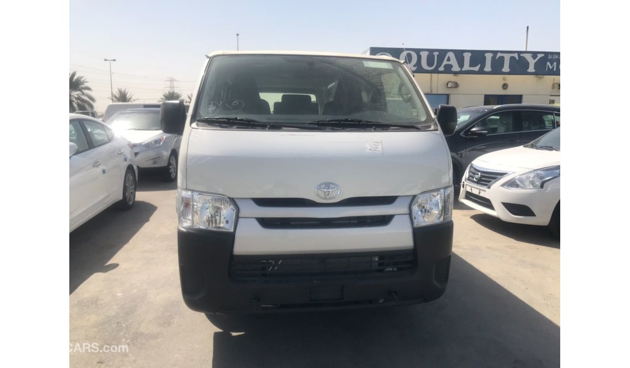 Toyota Hiace 15 seats