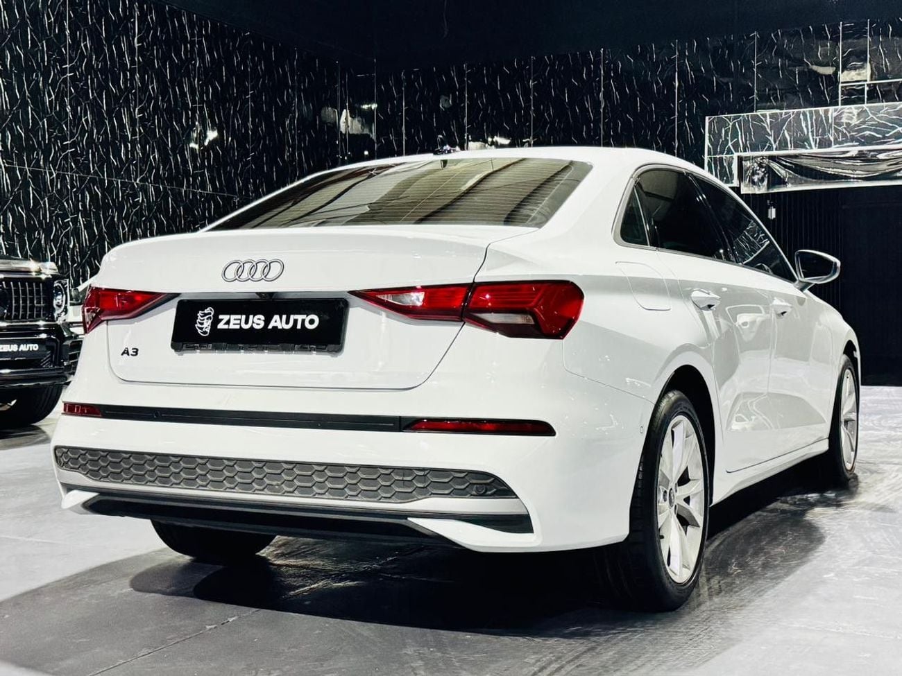 أودي A3 35 TFSI S-LINE 35 TFSI S Line 1.4L