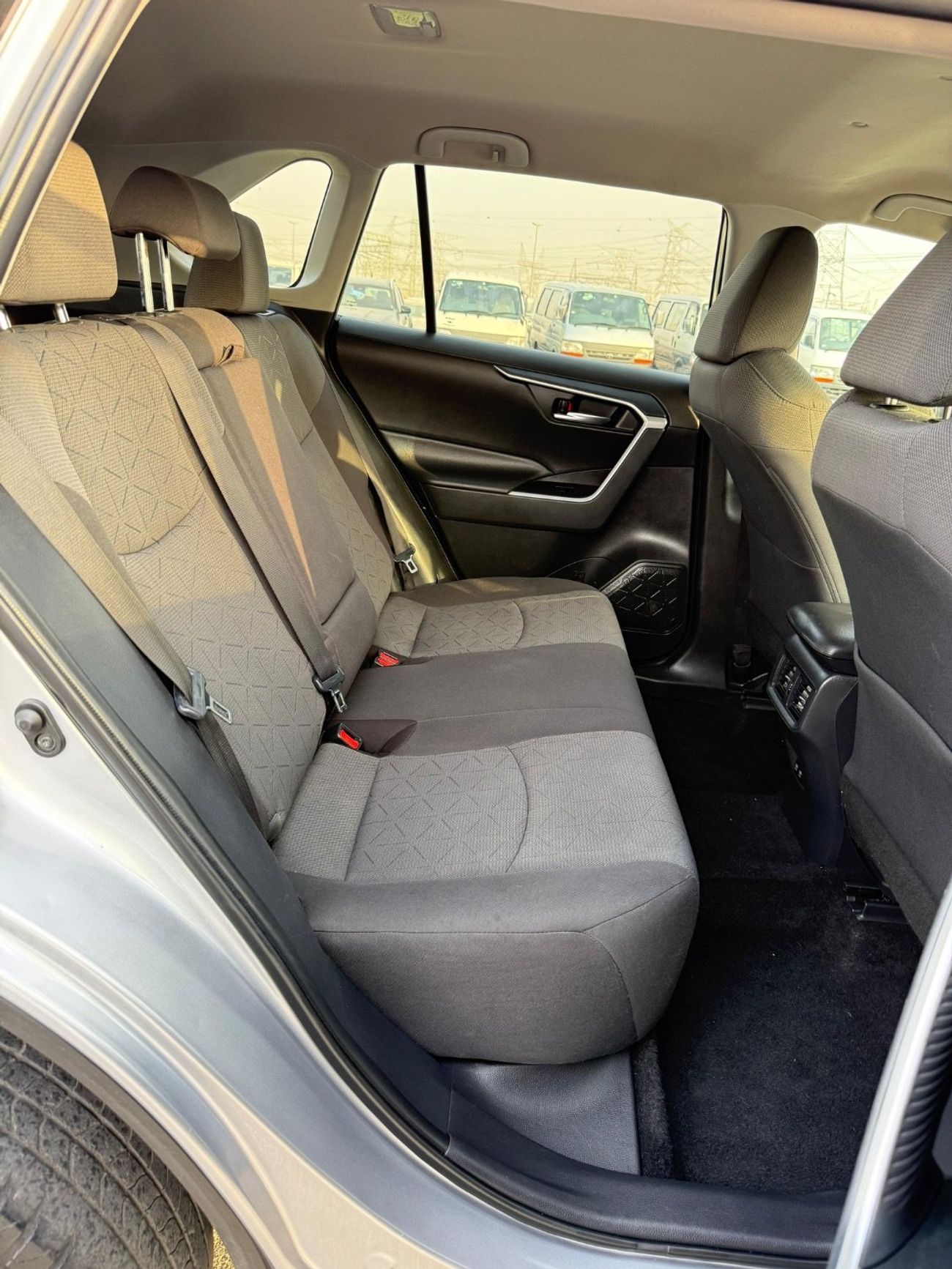 تويوتا راف ٤ XLE 4WD Full Option 2021