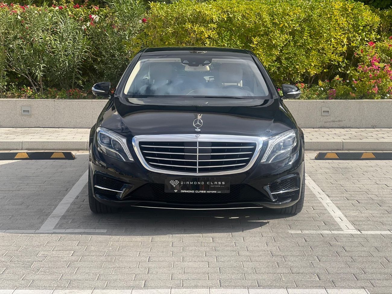 Mercedes-Benz S 400 Mercedes  S400L AMG Full option Panoramic  360 Camera Head Up-Display  GCC 2015