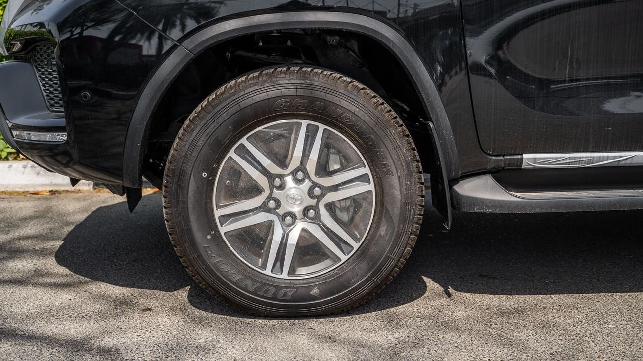 تويوتا فورتونر TOYOTA FORTUNER 2.7 LOW -2026YM