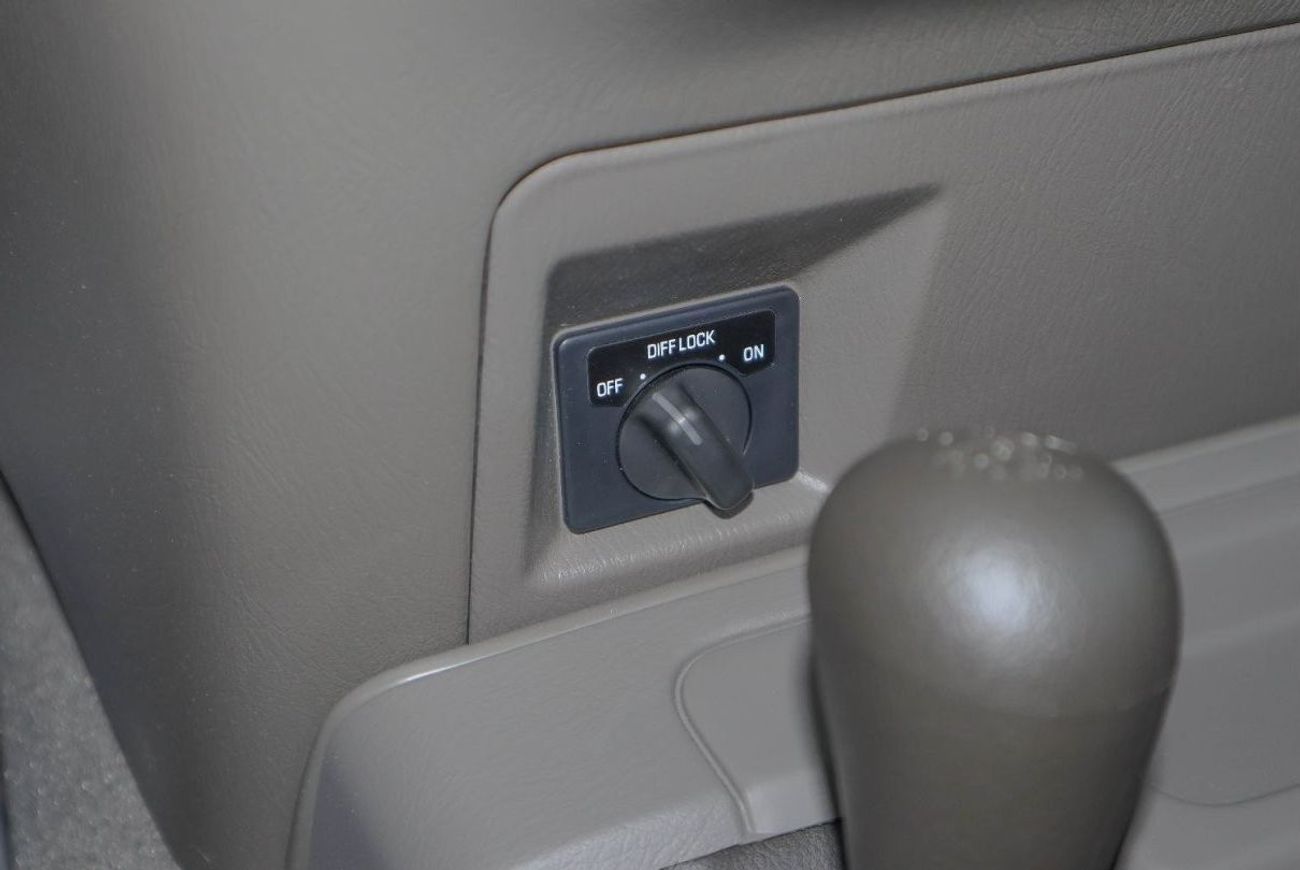 Nissan Patrol Pickup SGL Nissan patrol pickup 4.8L 2022