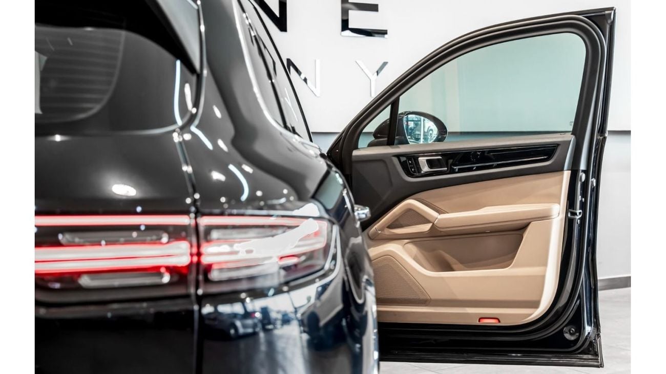 Porsche Cayenne 2018 Porsche Cayenne, Porsche Warranty, Full Porsche Service History, Low KMs, GCC