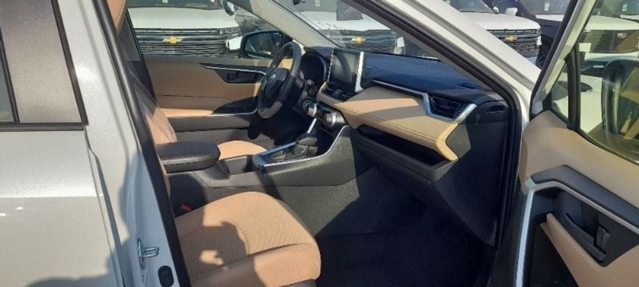 تويوتا راف ٤ Toyota RAV4 Active 4x2 Petrol 2.0L