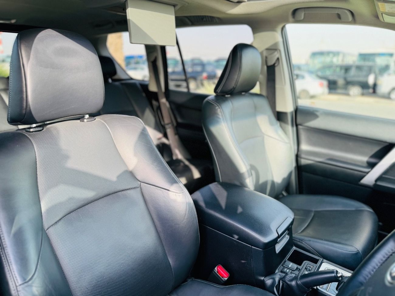 Toyota Prado Prado Kakadu (TZG)