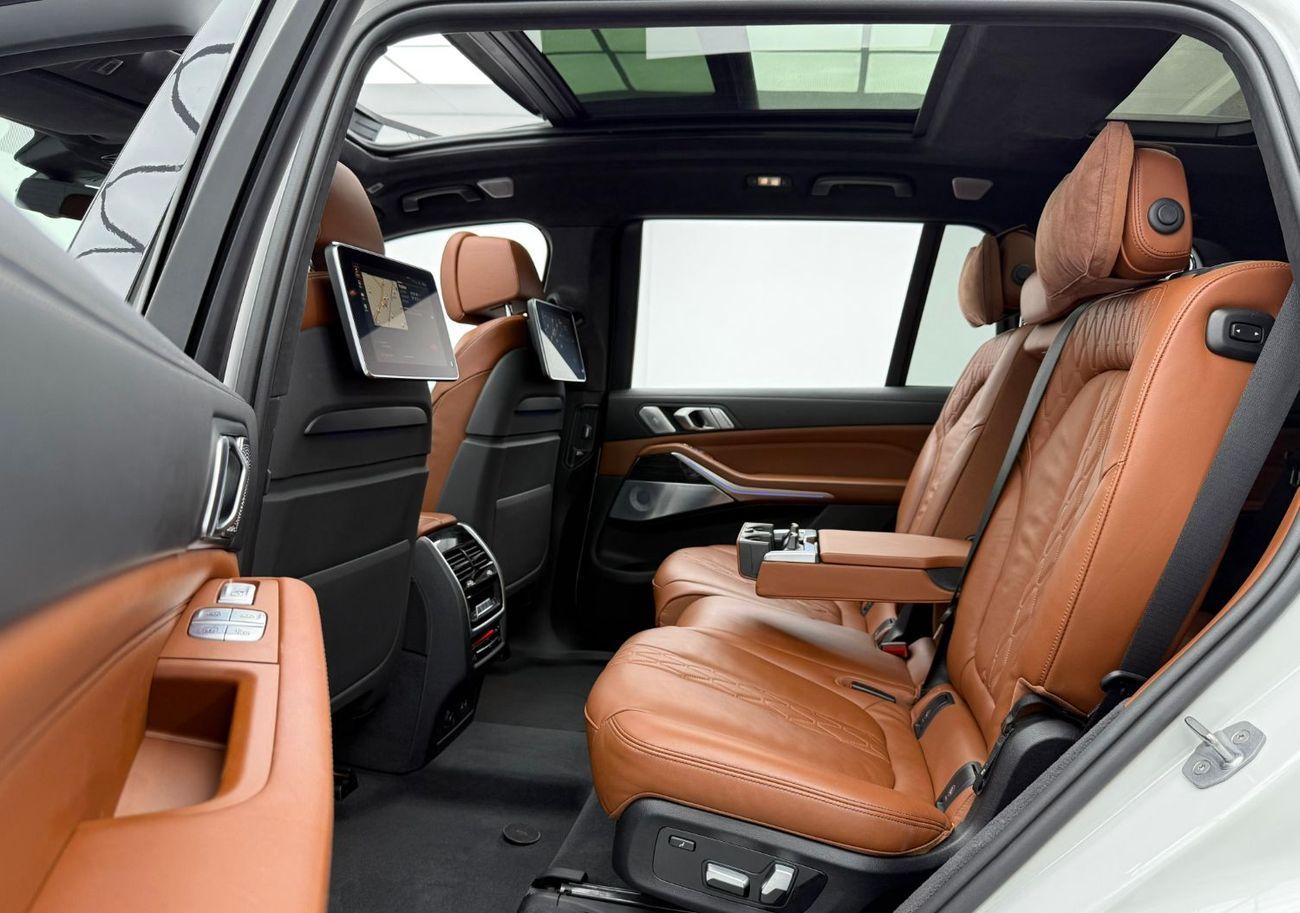 BMW X7 XDrive50i 4.4L 2019 BMW X7 XDrive50i M-Sport, Warranty, Full BMW Service History, 7 Seater, GCC