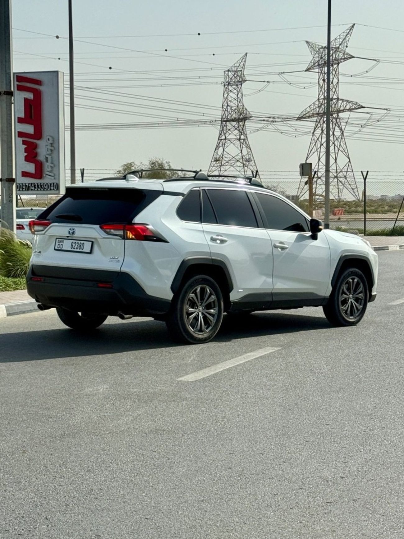 تويوتا راف ٤ XLE 2.5L