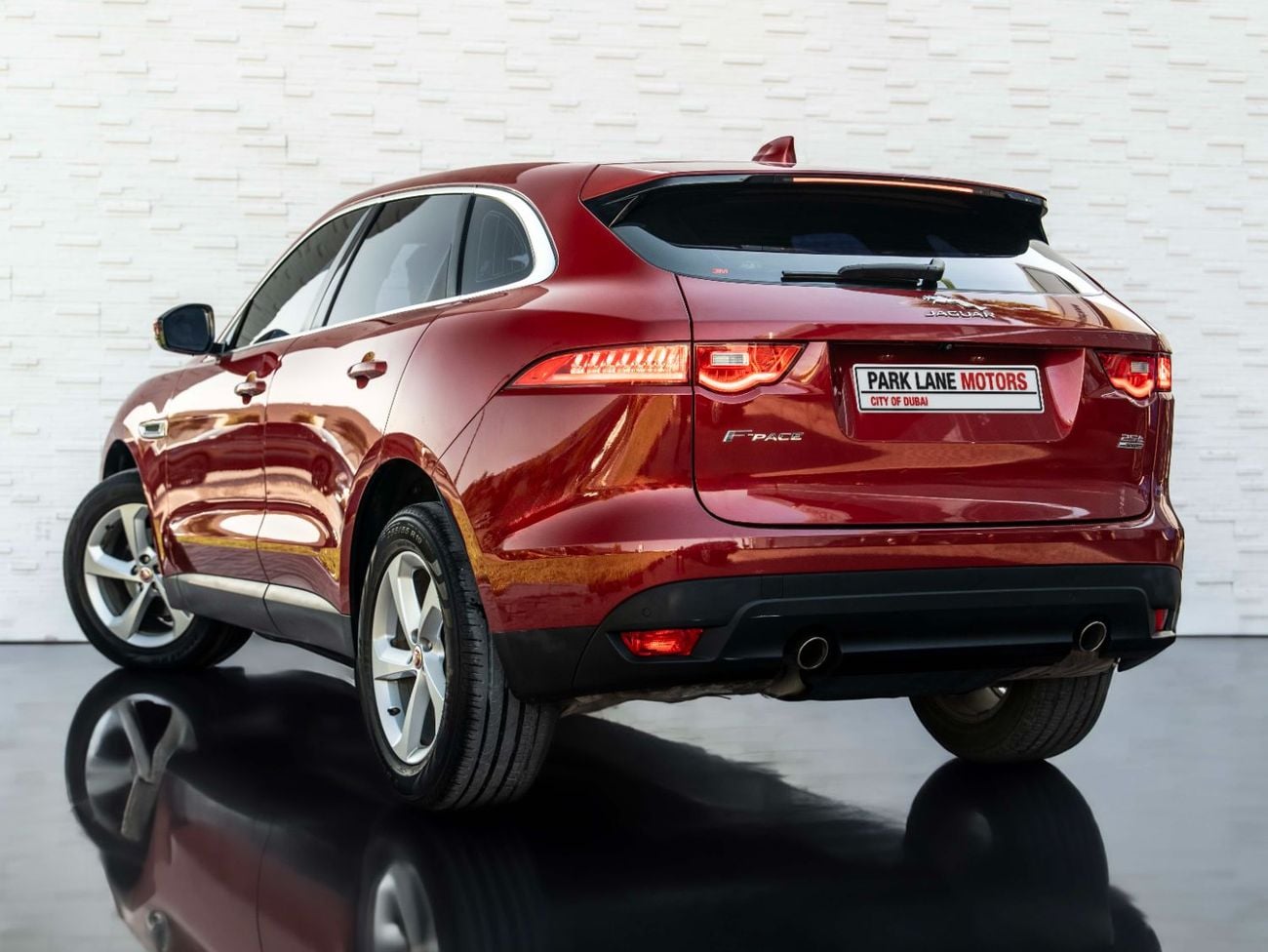 Jaguar F-PACE 25T