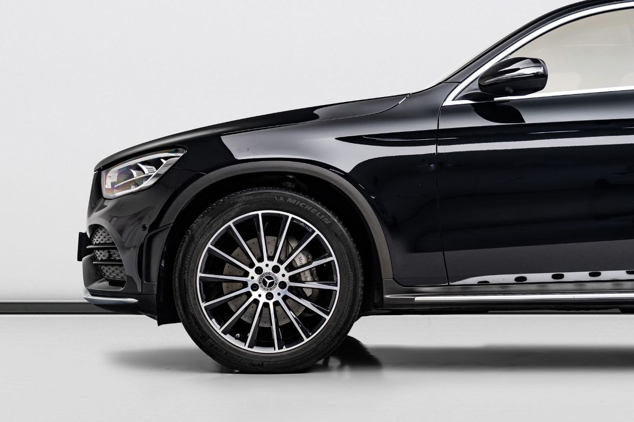 Mercedes-Benz GLC 200 2023 Mercedes GLC 200 Coupe, 2028 Mercedes Warranty + Service Contract, Low KMs, GCC