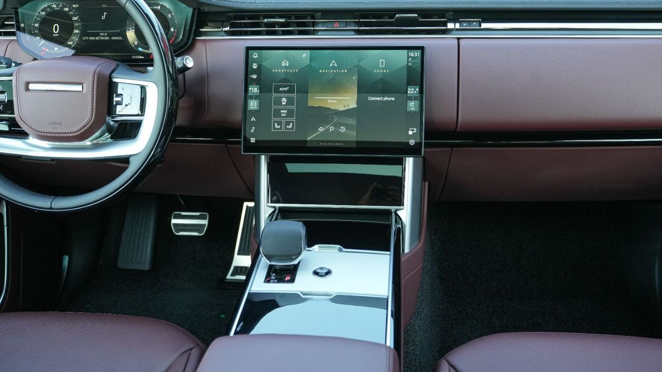 Land Rover Range Rover HSE P400 3.0L V6 White 2026 MY Export Only