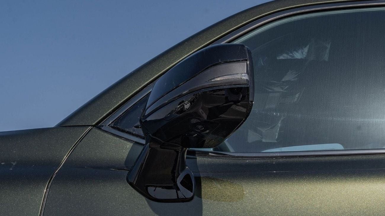 Lexus LX 600 2025 Lexus LX600 Over-Trail 3.5L AT Petrol (Green)